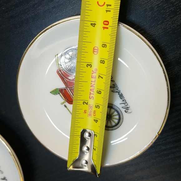 Mid Century Antique Automobile Coaters - Picture 9 of 14